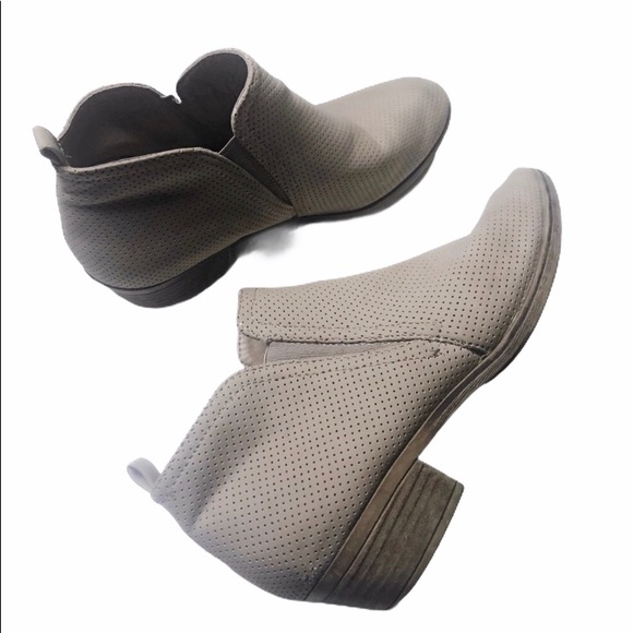 Rampage Shoes - RAMPAGE Beige/Tan Slip on Ankle Bootie Size 6